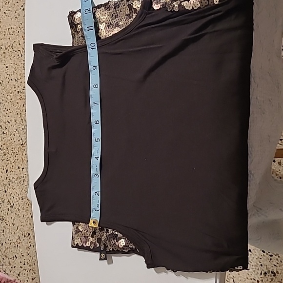 Michael Kors sequin top size XS excellent condition gorgeous - Picture 9 of 9